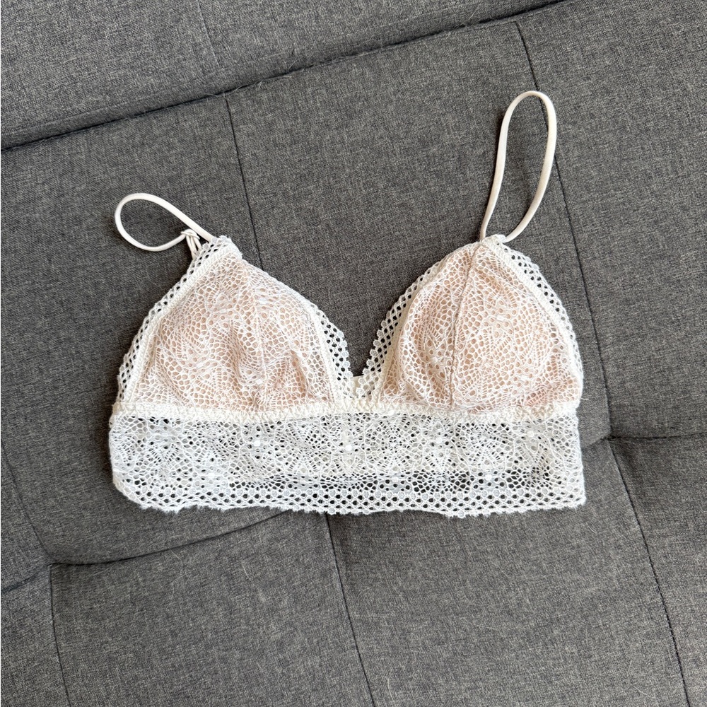 Victoria's Secret Lace Bralette in Cream and White